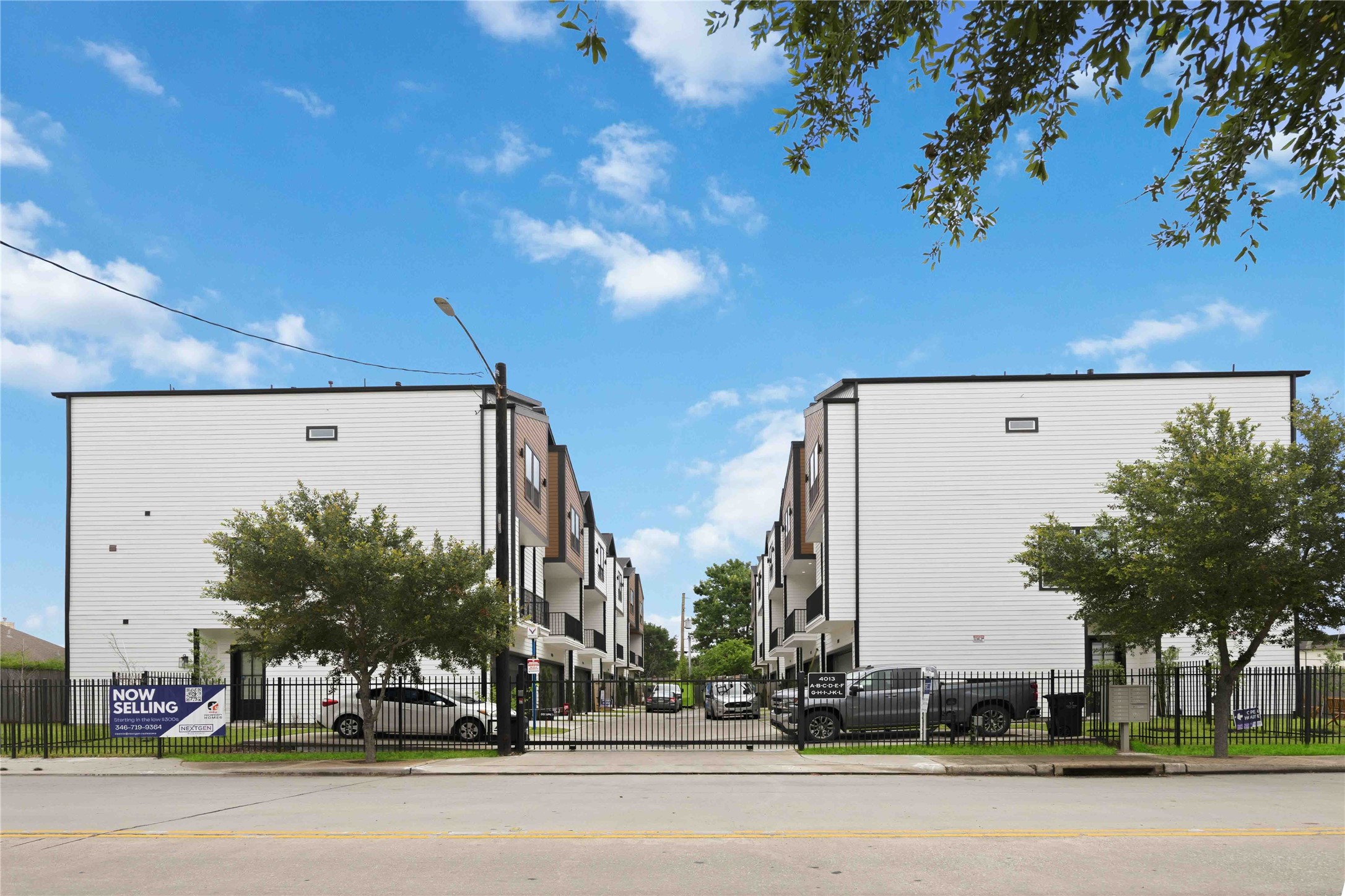 4013 Griggs Road, Unit B Houston, TX 77021 - Photo 9 of 9 Securely gated community