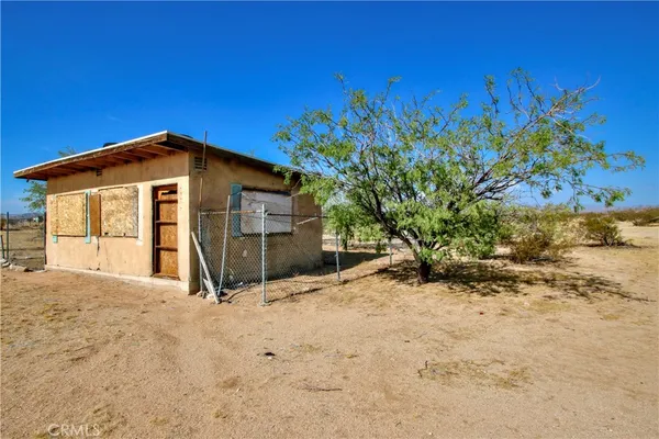 $79,000 | 62107 Moon Drive, Joshua Tree, CA 92252