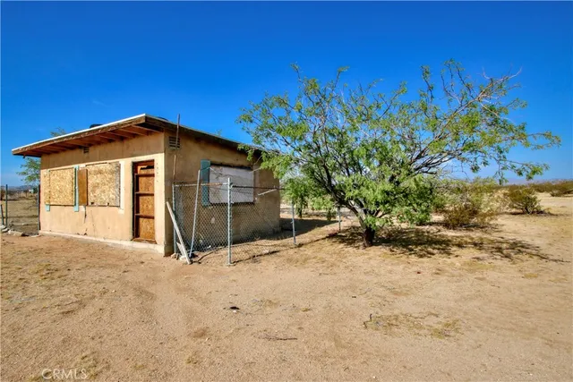 $79,000 | 62107 Moon Drive, Joshua Tree, CA 92252