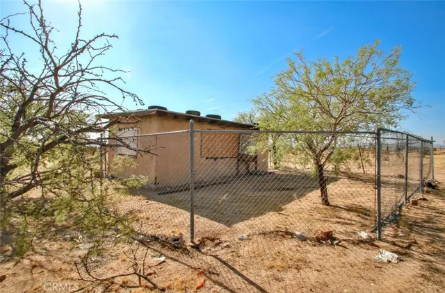 $79,000 | 62107 Moon Drive, Joshua Tree, CA 92252
