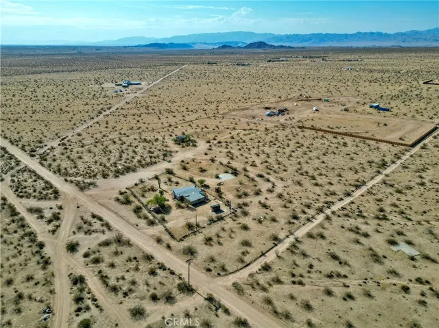 $79,000 | 62107 Moon Drive, Joshua Tree, CA 92252