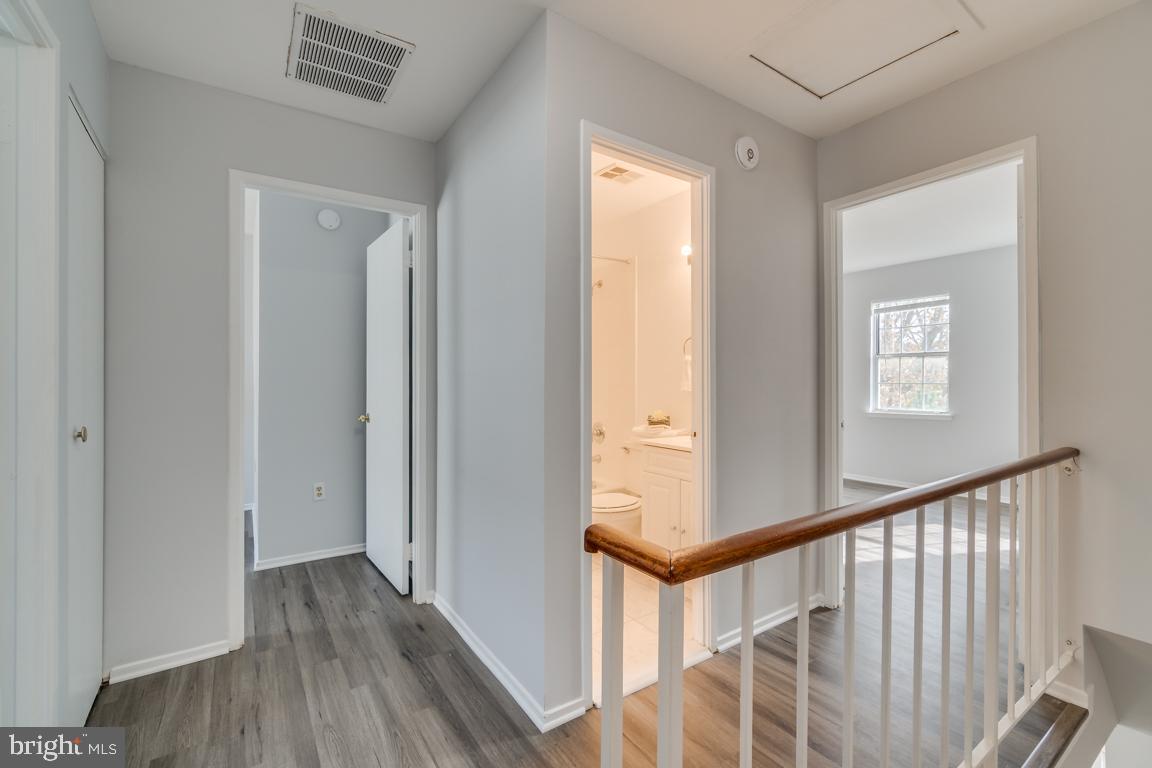 2364 Hunters Square Court Reston, VA 20191 - Photo 6 of 25 Upstairs Hallway