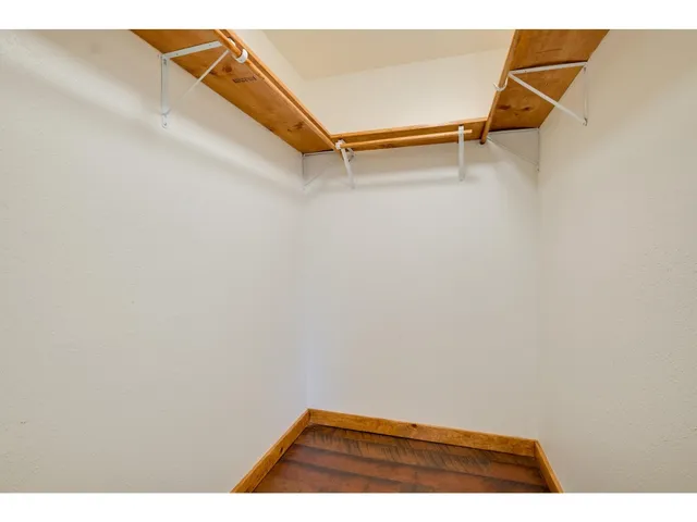 $1,250 | 106 South Ave A, Unit E, Elgin, TX 78621