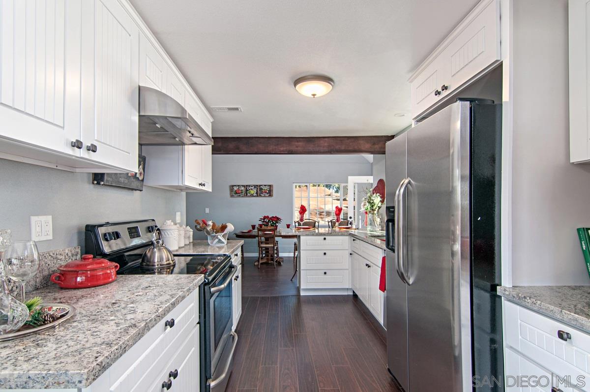 404 Alpine Heights Road Alpine, CA 91901 - Photo 5 of 21