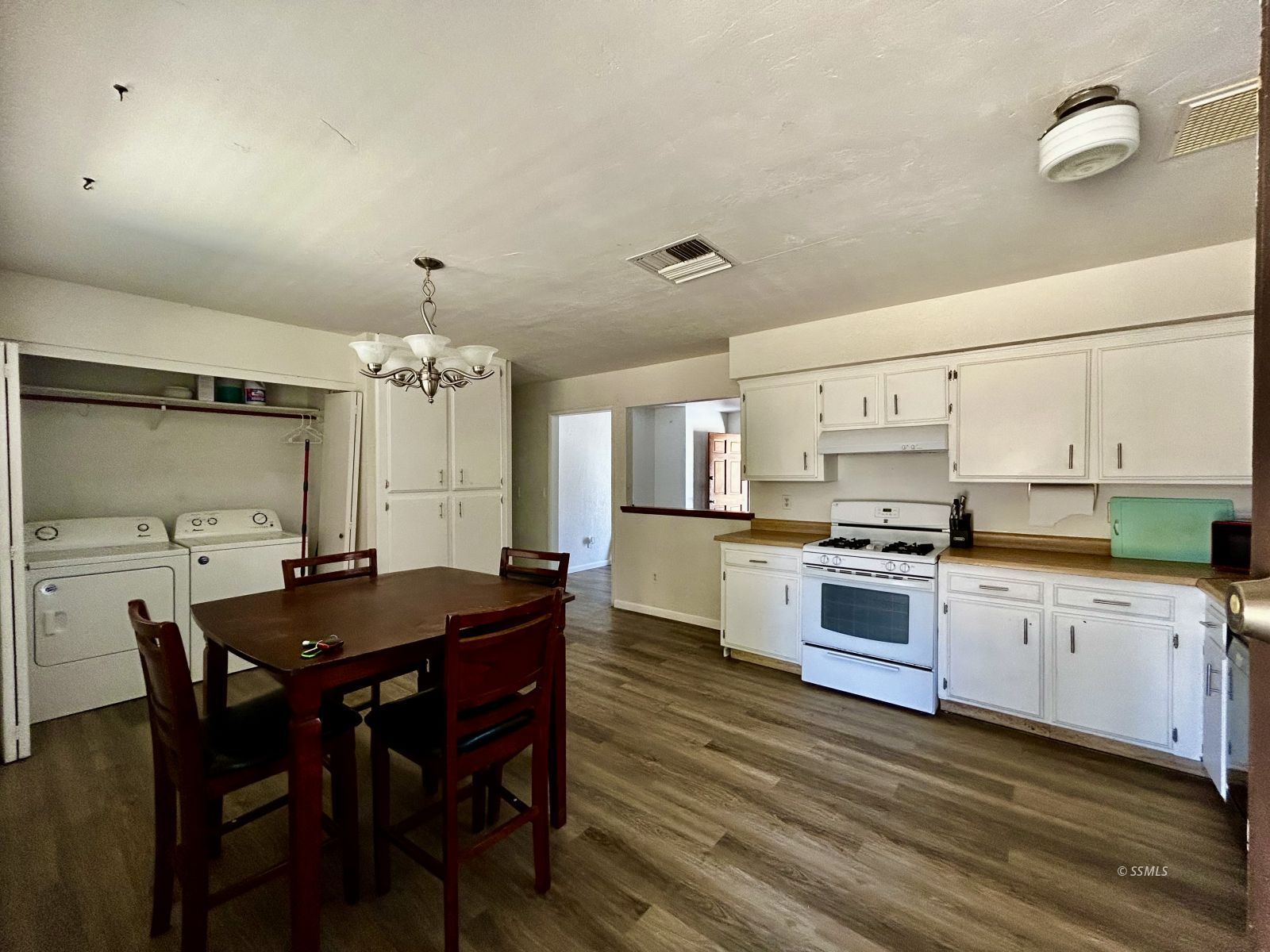 428 South Fountain Street Ridgecrest, CA 93555 - Photo 6 of 21