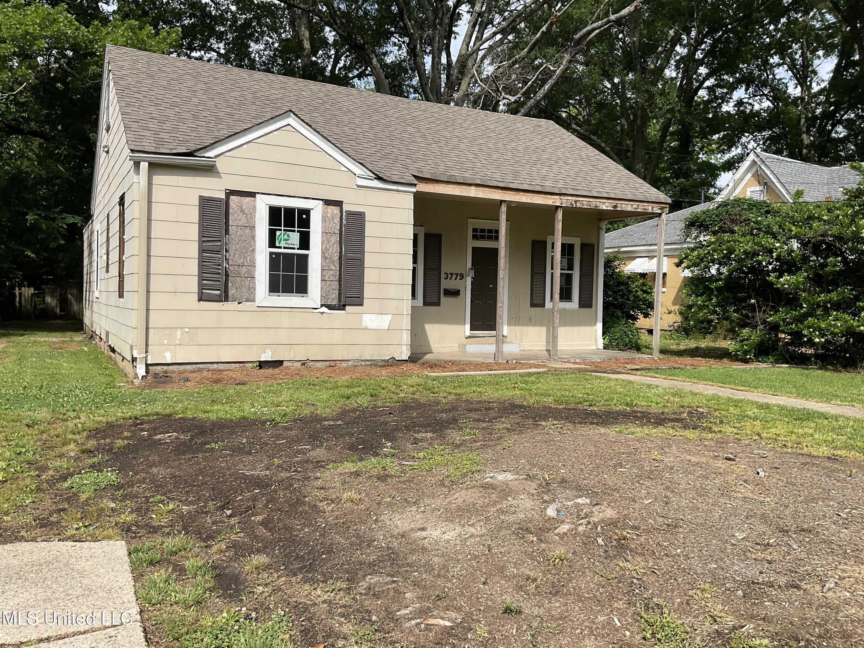 3779 Northview Drive Jackson, MS 39206 - Photo 2 of 11 IMG_1601