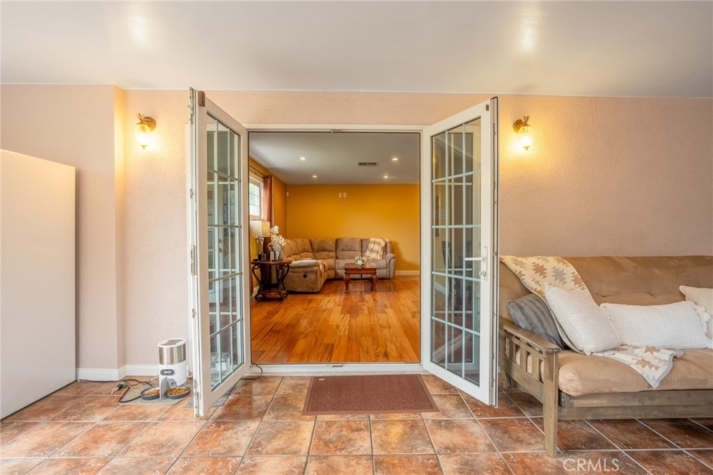 415 South Taper Avenue Compton, CA 90220 - Photo 24 of 32 a view of a livingroom with bathroom and bathroom