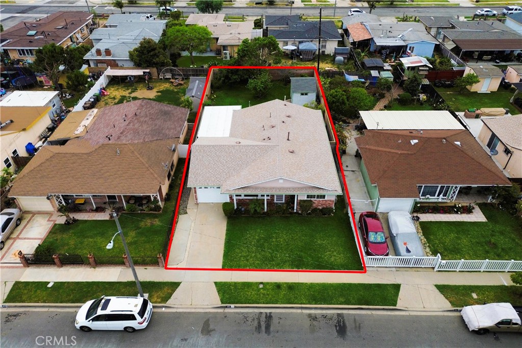 415 South Taper Avenue Compton, CA 90220 - Photo 29 of 32 an aerial view of a