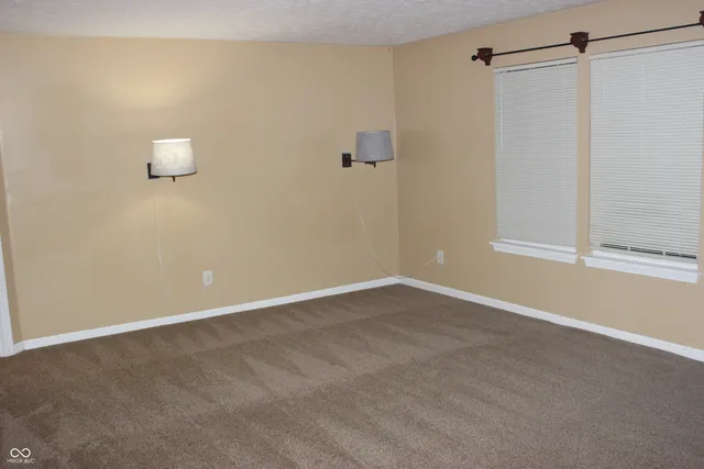 $2,550 | 6526 Abby Lane, Zionsville, IN 46077