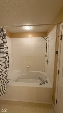 $2,550 | 6526 Abby Lane, Zionsville, IN 46077