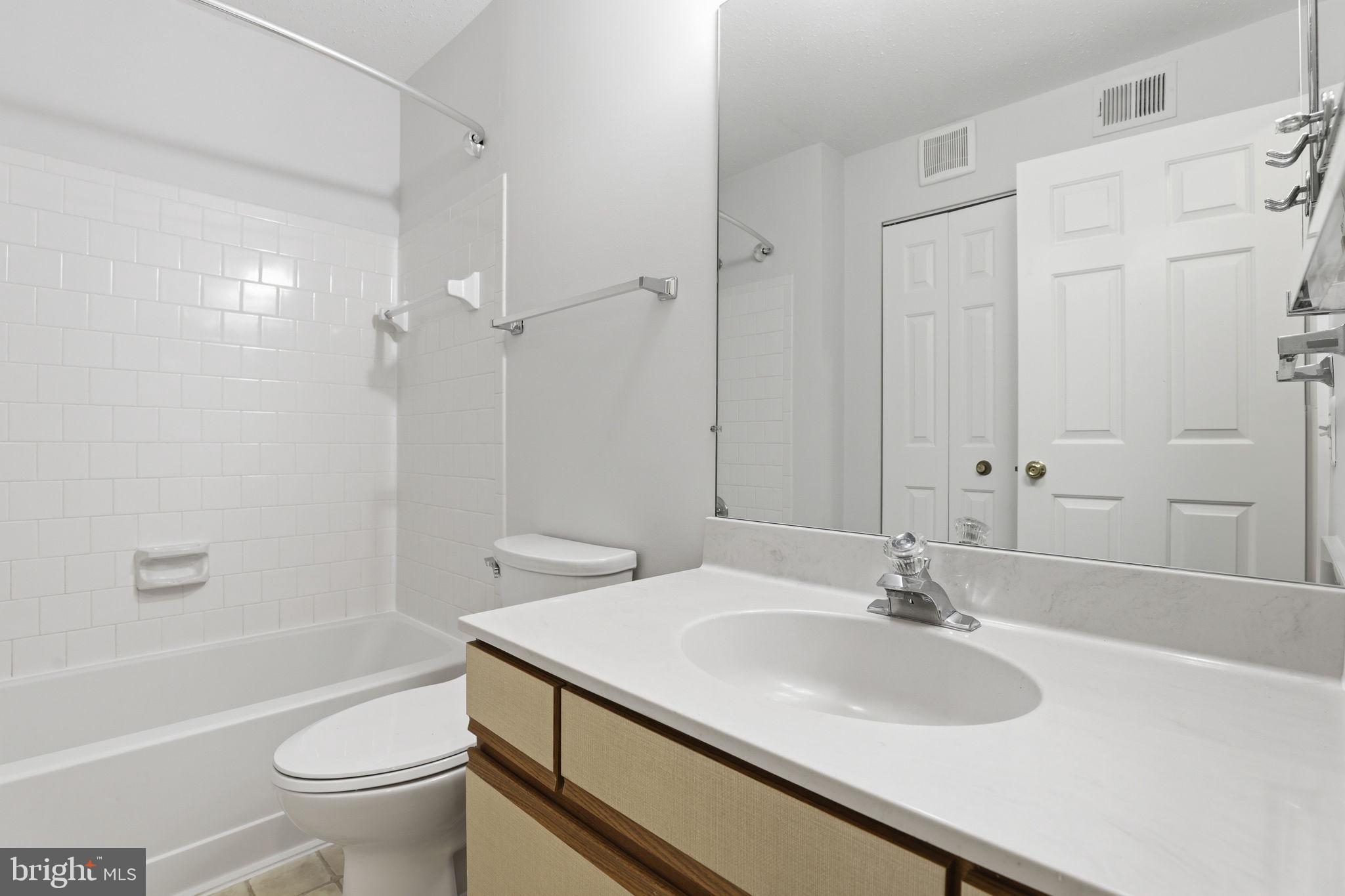 119 Fort Evans Road Southeast, Unit B Leesburg, VA 20175 - Photo 22 of 28