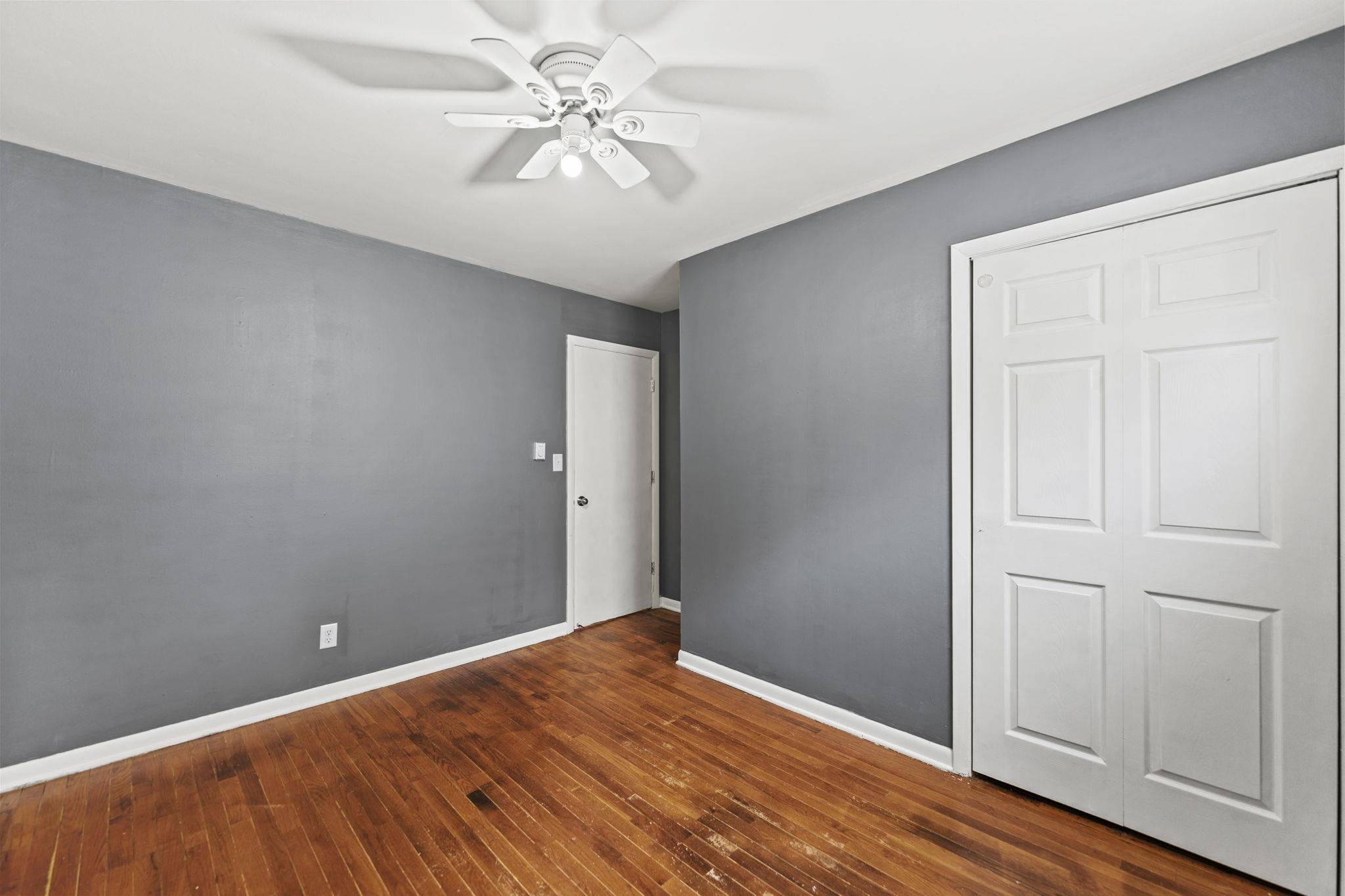 729 West Perry Street Belvidere, IL 61008 - Photo 20 of 27 a view of empty room with wooden floor