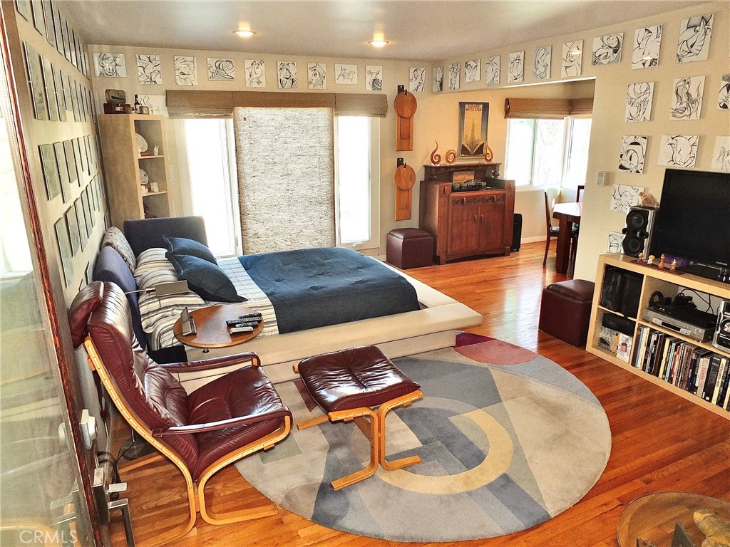 1808 East Appleton Street, Unit 6 Long Beach, CA 90802 - Photo 14 of 41 Living room currently used as a bedroom