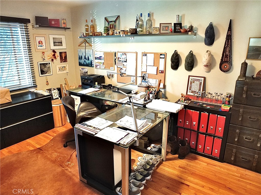 1808 East Appleton Street, Unit 6 Long Beach, CA 90802 - Photo 23 of 41 Bedroom currently used as an art studio/office