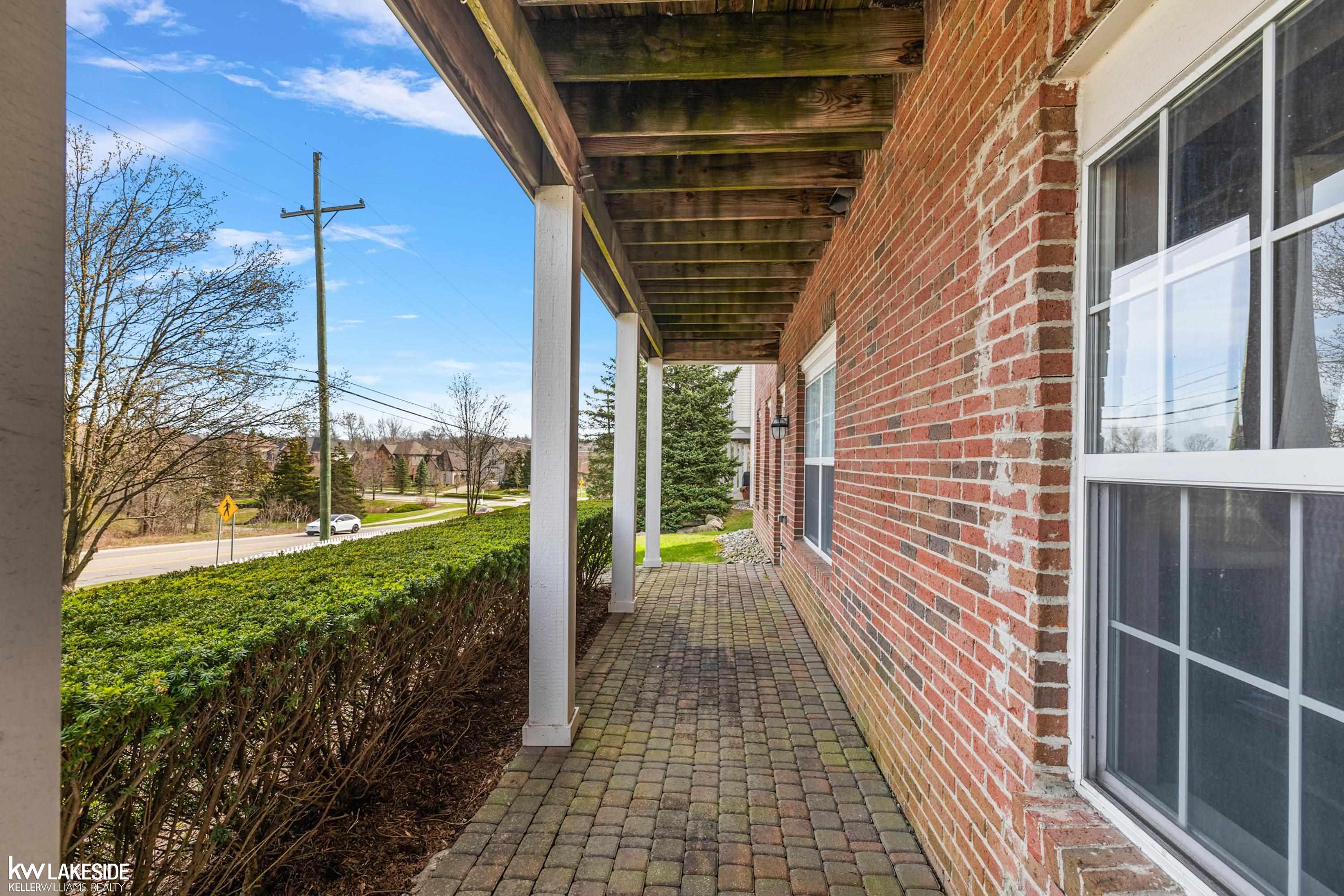 747 East Bluff Court Rochester Hills, MI 48306 - Photo 67 of 79