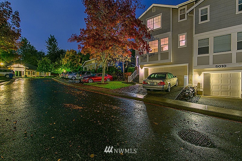 5010 Davis Place South, Unit 17A Renton, WA 98055 - Photo 1 of 1