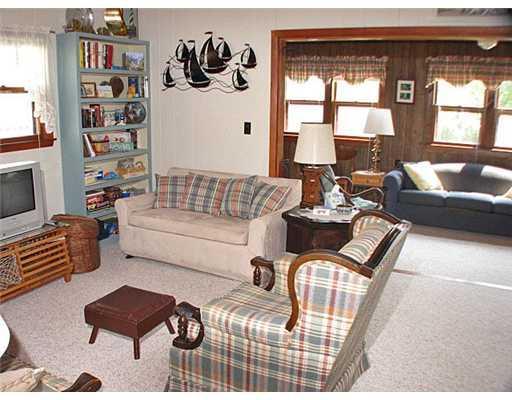 6 Webber Road York, ME 03909 - Photo 3 of 18 Den/Family/Great Room.
