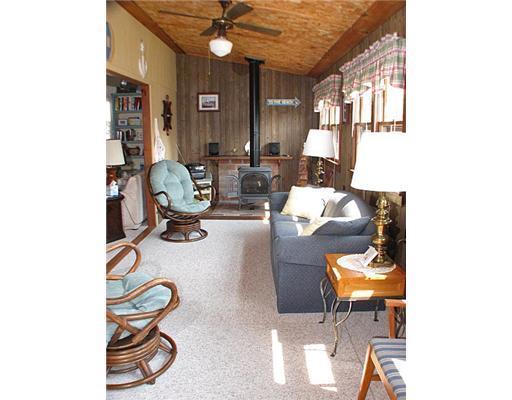 6 Webber Road York, ME 03909 - Photo 6 of 18 Den/Family/Great Room.