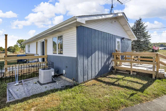 $229,400 | 10400 Ferris Court, Cement City, MI 49233