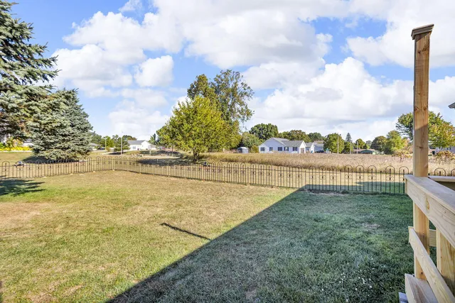 $229,400 | 10400 Ferris Court, Cement City, MI 49233