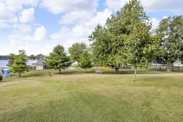 $229,400 | 10400 Ferris Court, Cement City, MI 49233