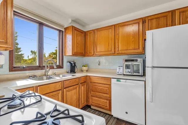 $229,400 | 10400 Ferris Court, Cement City, MI 49233