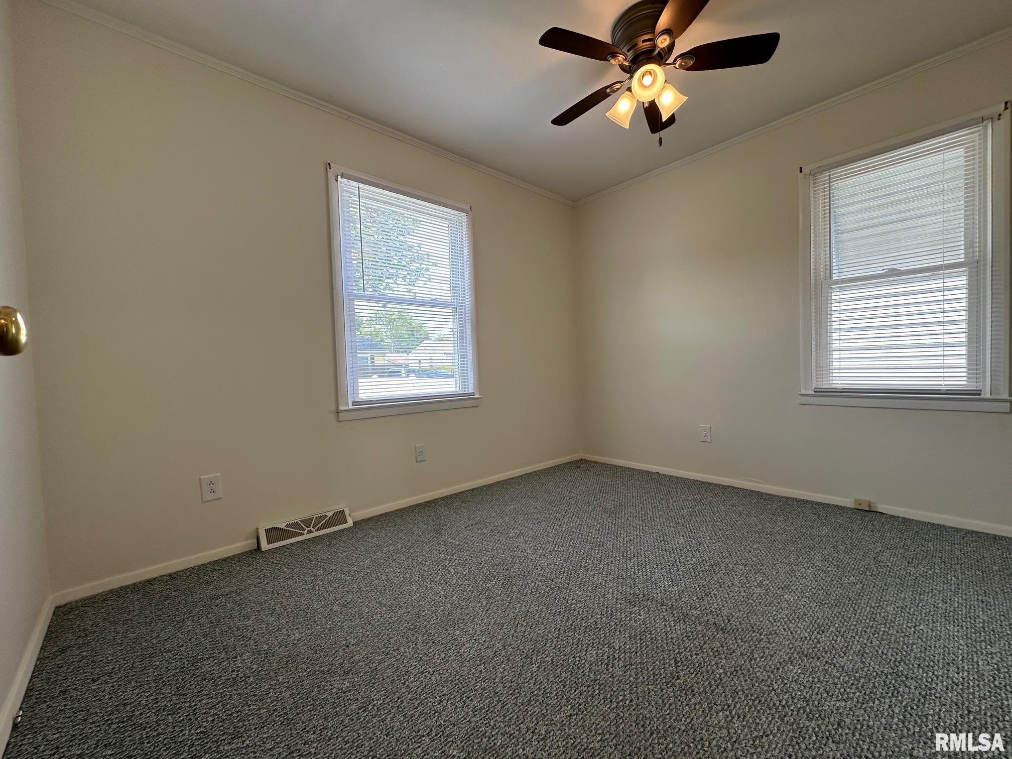 2 St James Court Springfield, IL 62703 - Photo 9 of 11