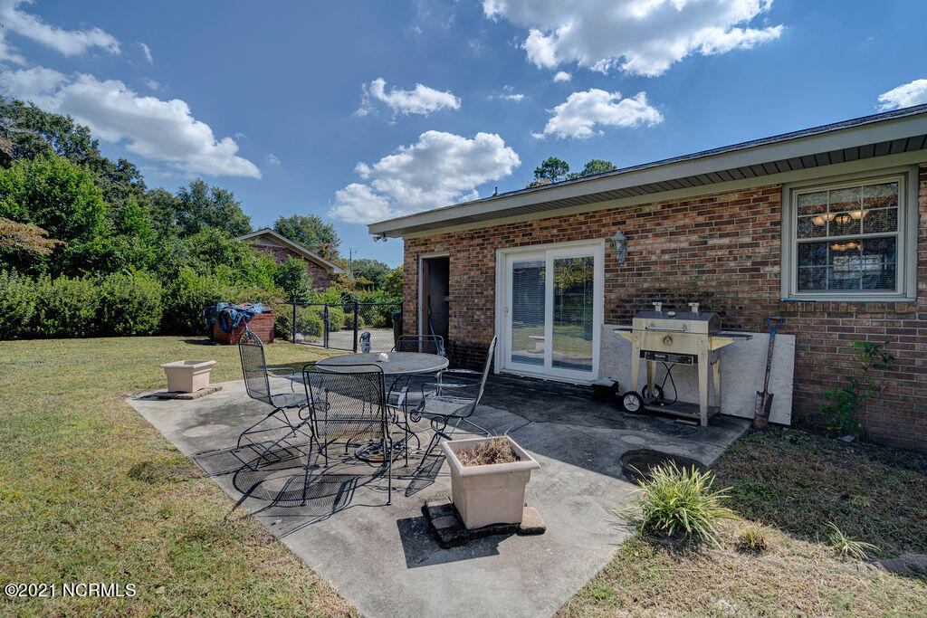 4609 Riplee Drive Wilmington, NC 28405 - Photo 31 of 37 4609RipleeEdit-8