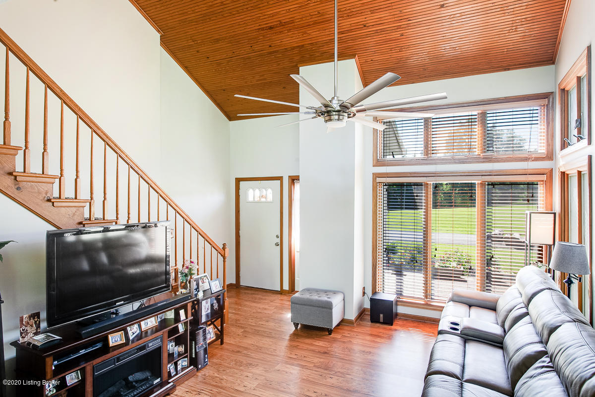 4407 Routt Rd-11