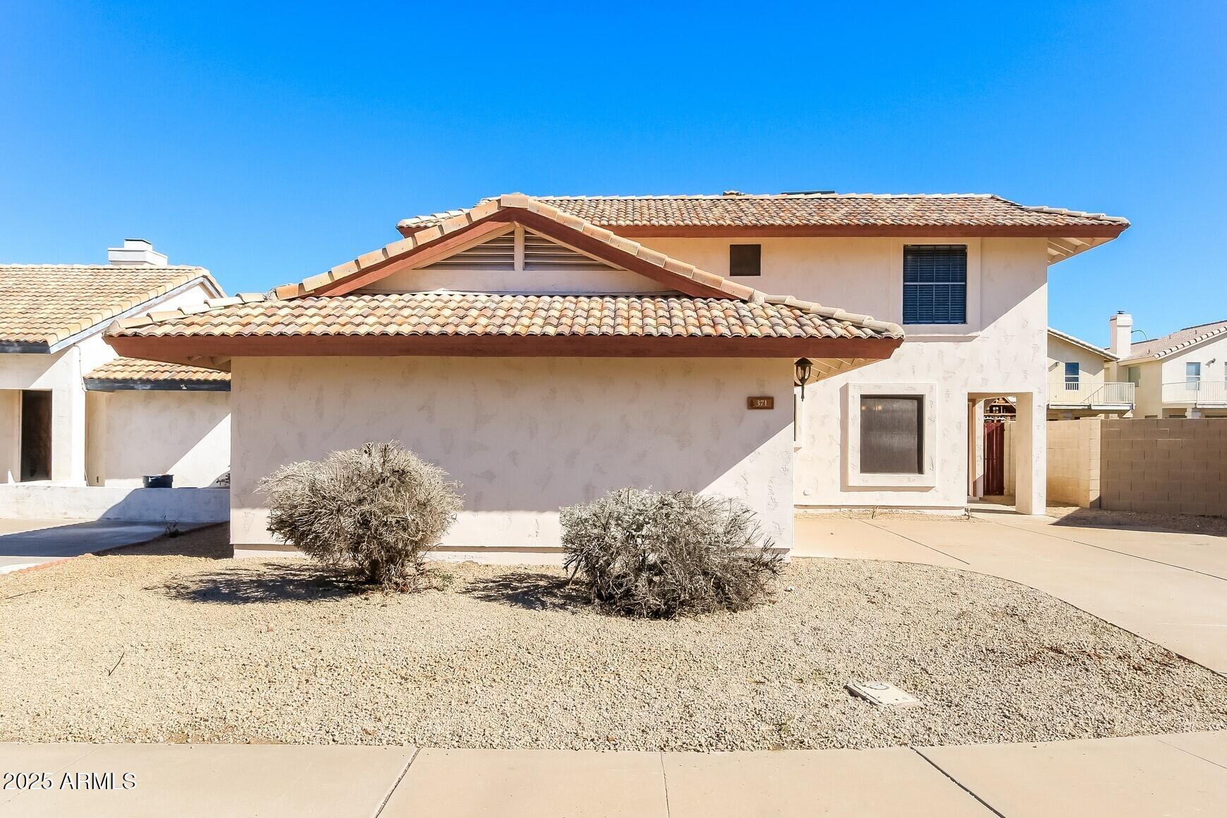 371 S. Comanche Dr. Chandler, AZ 85224 - Photo 1 of 15 1 front (1)