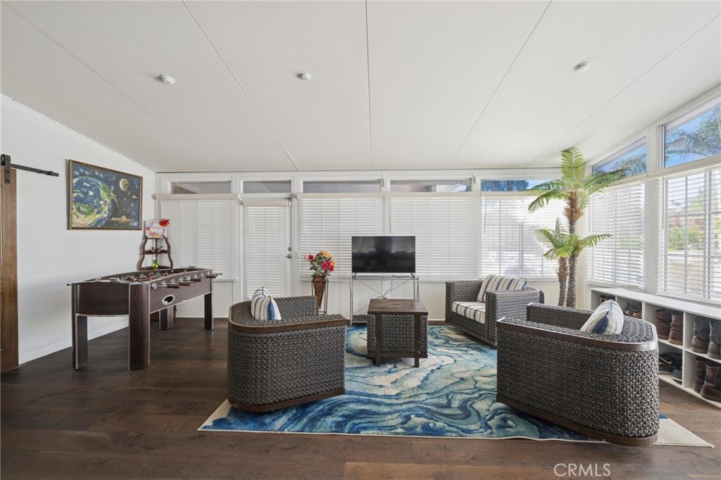 5976 Robinson Avenue Riverside, CA 92503 - Photo 12 of 73