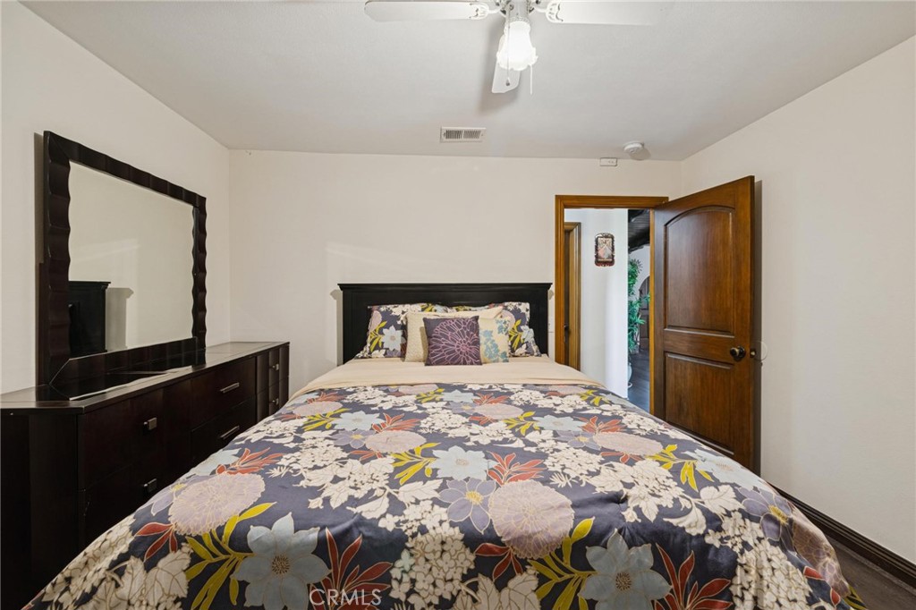 5976 Robinson Avenue Riverside, CA 92503 - Photo 15 of 73