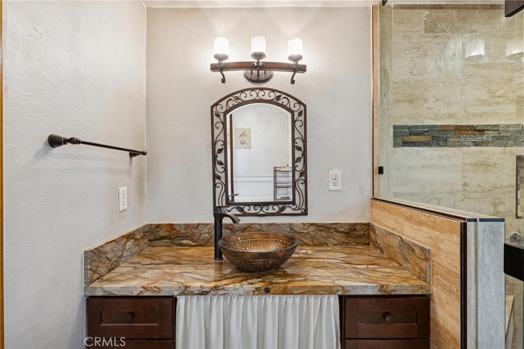 5976 Robinson Avenue Riverside, CA 92503 - Photo 21 of 73