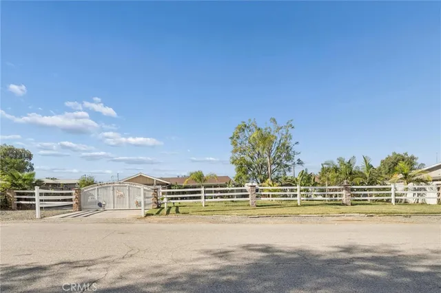 $950,000 | 5976 Robinson Avenue, Riverside, CA 92503