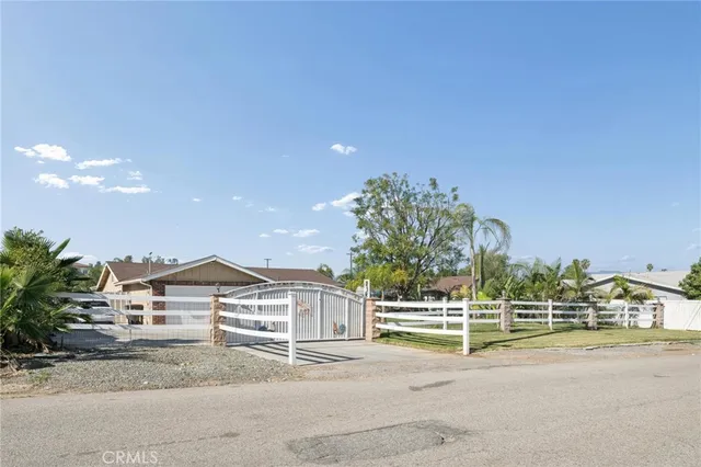$950,000 | 5976 Robinson Avenue, Riverside, CA 92503