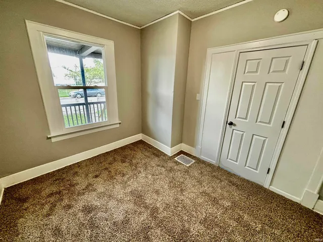 $95,000 | 327 Ridgeway Avenue, Evansville, IN 47713