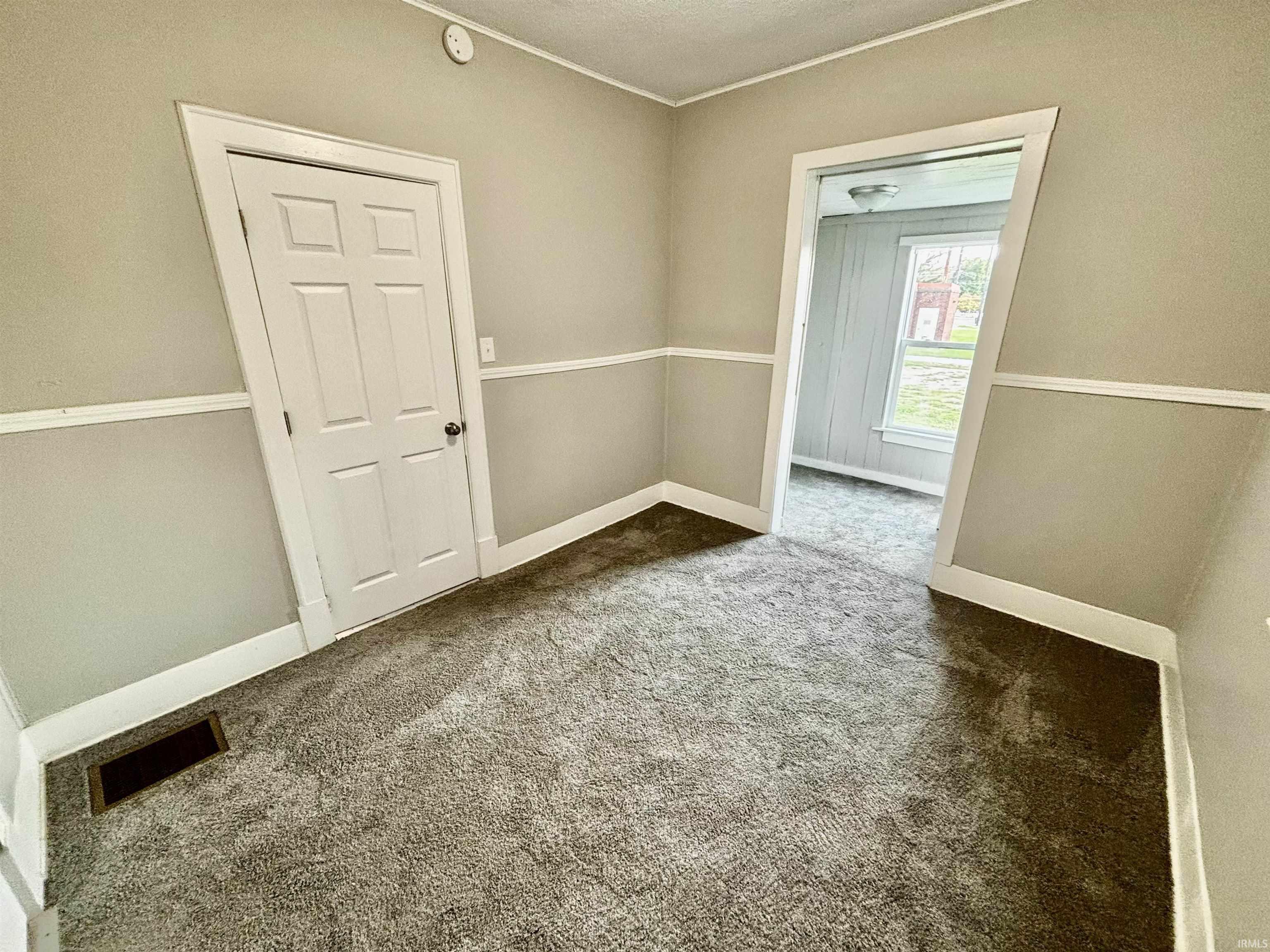 327 Ridgeway Avenue Evansville, IN 47713 - Photo 14 of 21