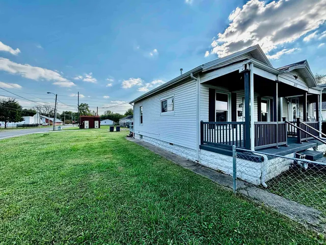 $95,000 | 327 Ridgeway Avenue, Evansville, IN 47713
