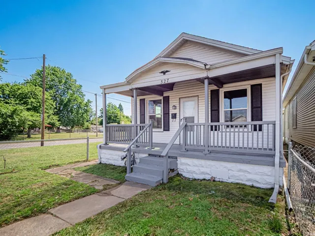 $90,000 | 327 Ridgeway Avenue, Evansville, IN 47713