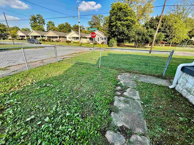 $95,000 | 327 Ridgeway Avenue, Evansville, IN 47713