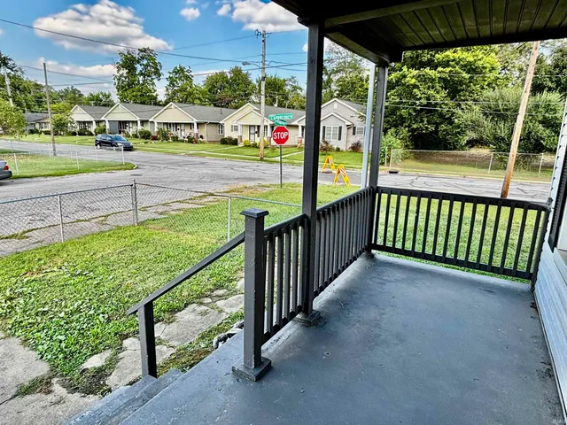 $95,000 | 327 Ridgeway Avenue, Evansville, IN 47713