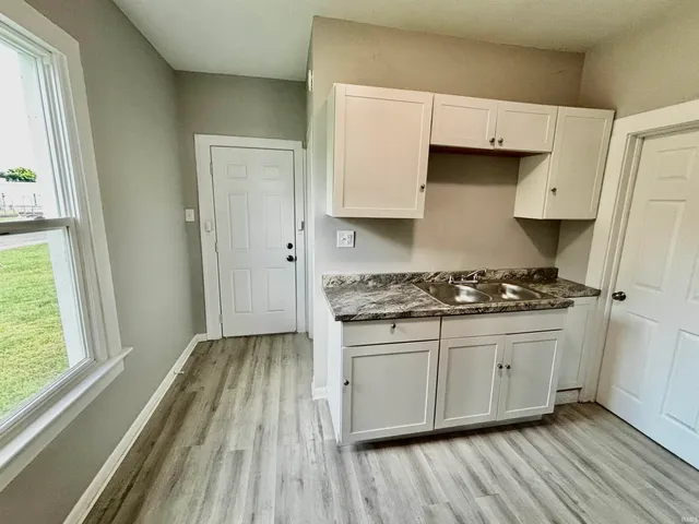 $95,000 | 327 Ridgeway Avenue, Evansville, IN 47713