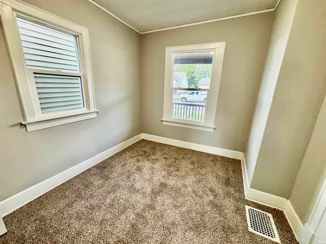 $95,000 | 327 Ridgeway Avenue, Evansville, IN 47713