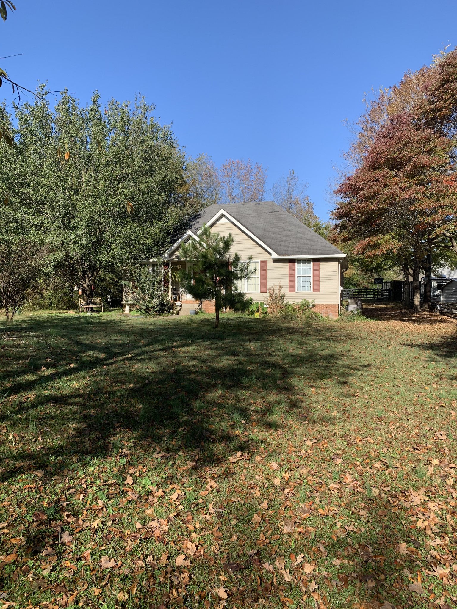 804 Pebble Cove Road Lebanon, TN 37087 - Photo 3 of 5 a view of a house with a yard
