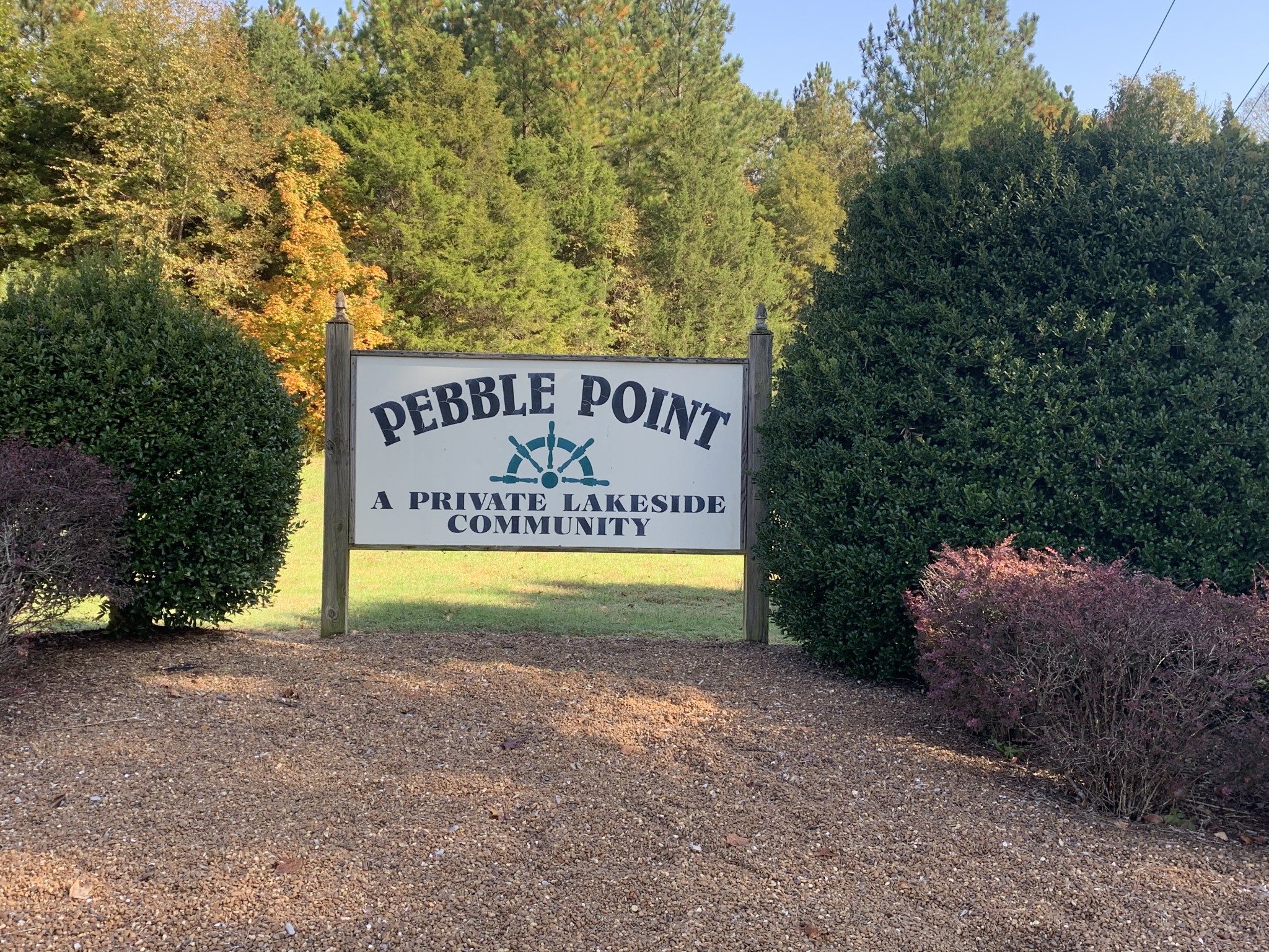 804 Pebble Cove Road Lebanon, TN 37087 - Photo 4 of 5 a sign that is on the side of the road