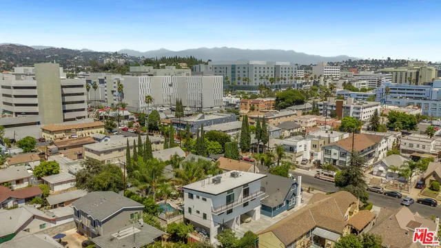 $4,395 | 1339 North Kenmore Avenue, Los Angeles, CA 90027