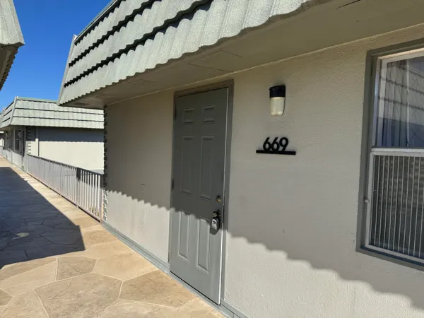 $1,800 | 669 Monaco Court, Delray Beach, FL 33446