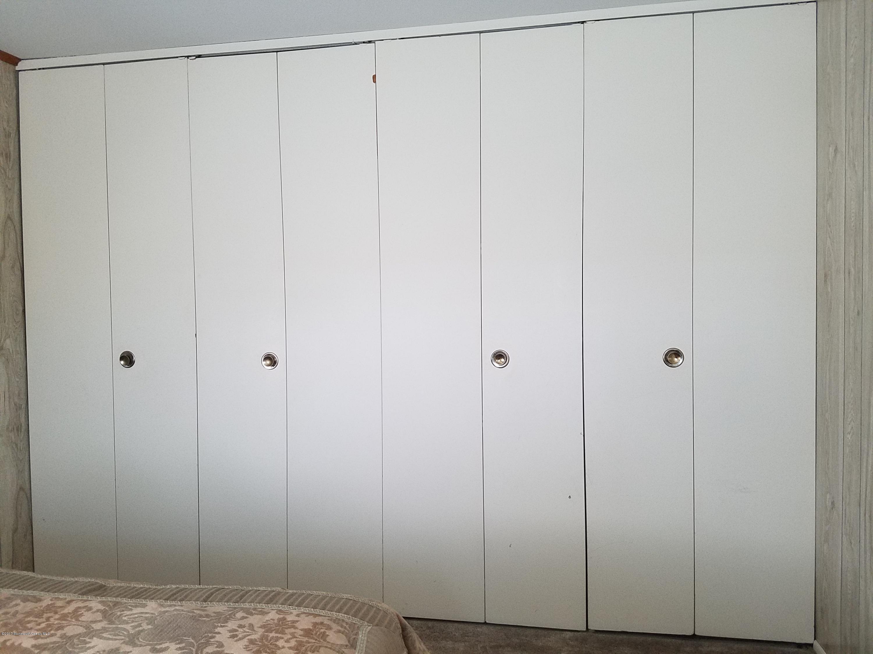 18 Brooke Road Brick, NJ 08724 - Photo 8 of 10 Full Wall Closets