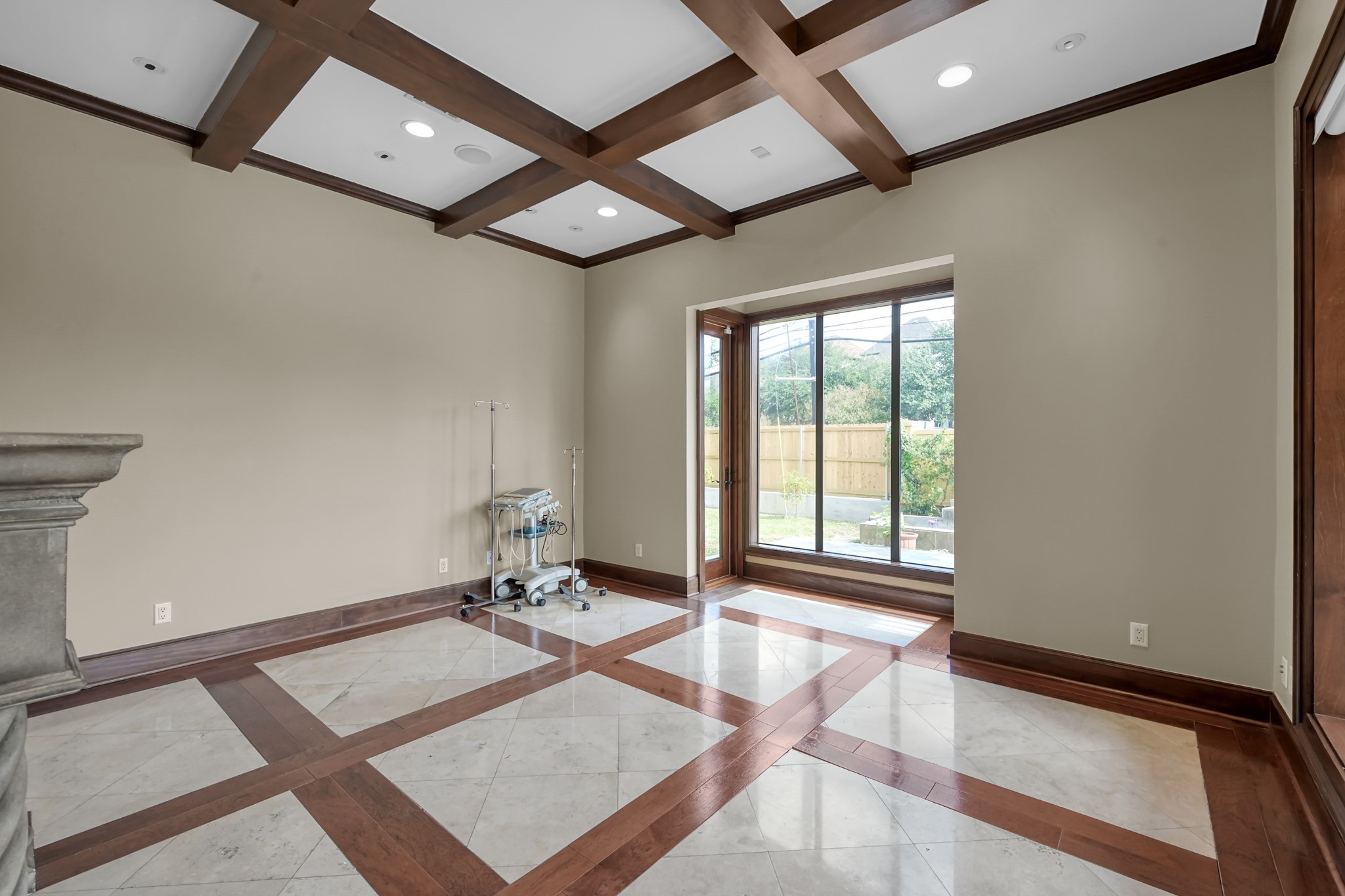 9602 Chatfield Street Houston, TX 77025 - Photo 16 of 48 an empty room with windows