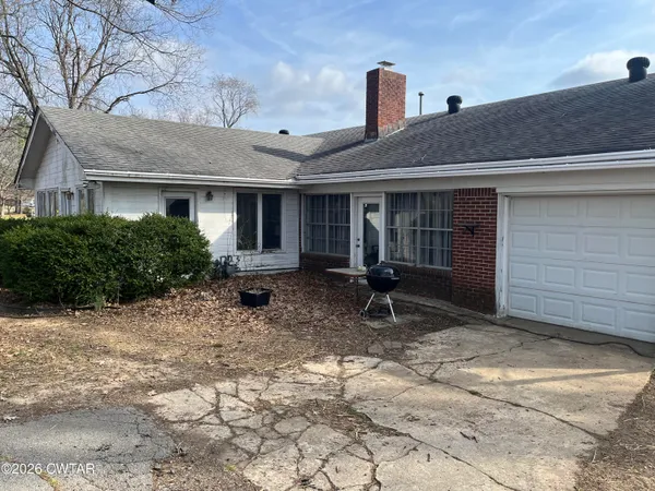 $219,900 | 127 3 Way Lane, Humboldt, TN 38343